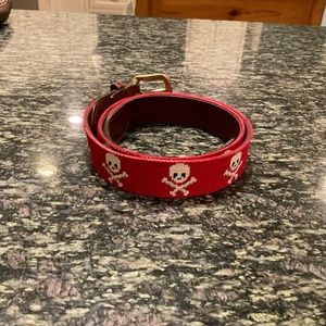 Smathers and Branson. Size 38 Mans Belt. Red Skull and crossbones.